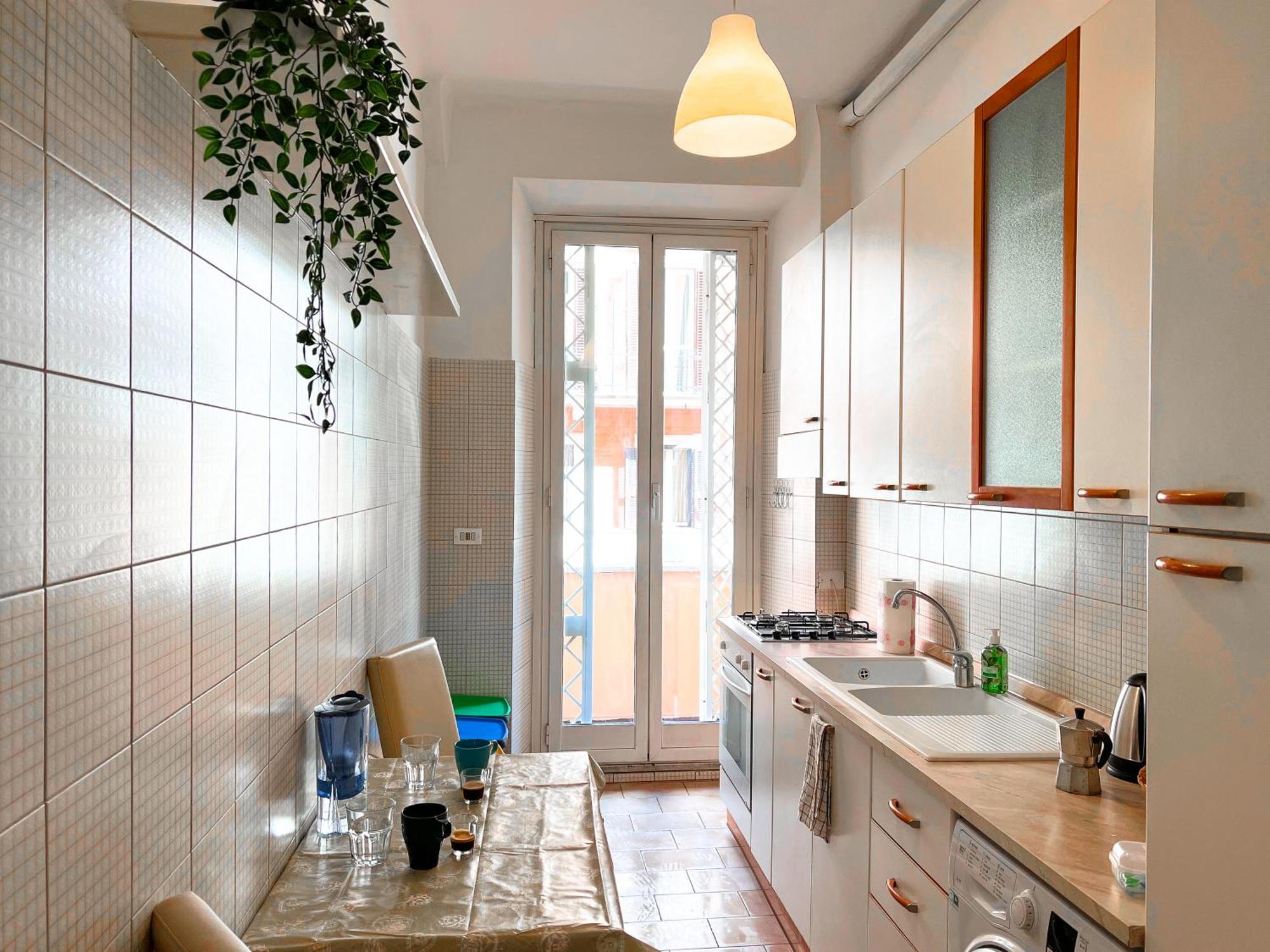 Large House Near The Metro A - Ideal For 6 People In The Center Of