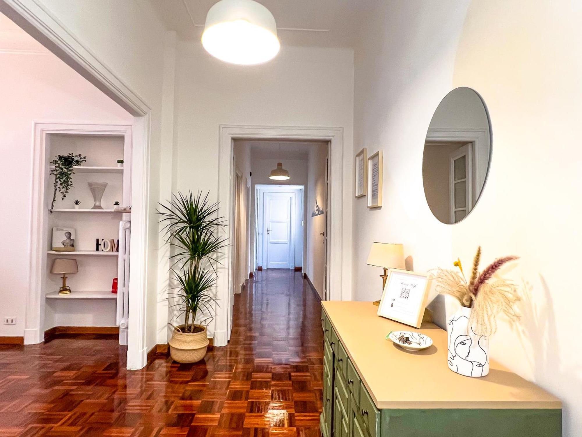 Apartment Large House Near The Metro A - Ideal For 6 People In The Center Of *